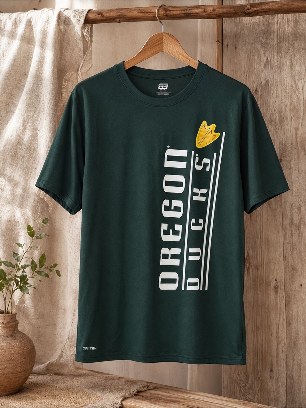 UO Oregon‎ Ducks Genuine Stuff Green Sports Shirt Size Large
